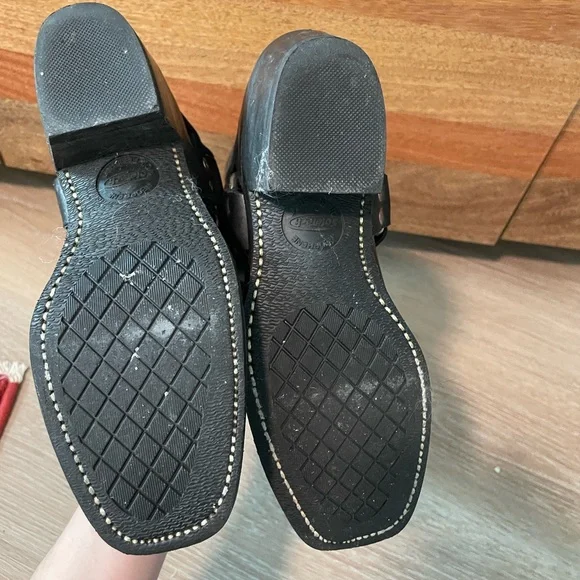 Frye 2R Harness Boots in Black Leather - Picture 9 of 10